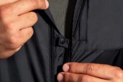 Brooks Men's Fusion Hybrid Jacket (211299) -Run Style Shop 211299 001 D6 Fusion Hybrid Jacket