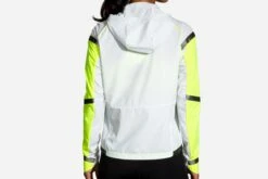Brooks Women's Carbonite Jacket - Icy Grey/Black/Nightlife (221493030) 12 Brooks Women's Carbonite Jacket - Icy Grey/Black/Nightlife (221493030) -Run Style Shop 221493 030 MB Carbonite Jacket