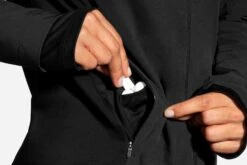 Brooks Women's Fusion Hybrid Jacket (221499) 18 Brooks Women's Fusion Hybrid Jacket (221499) -Run Style Shop 221499 001 D5 Fusion Hybrid Jacket