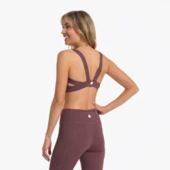 Vuori Women's Stride Bra -Run Style Shop VW1036CHN 06626 1200x crop center jpg